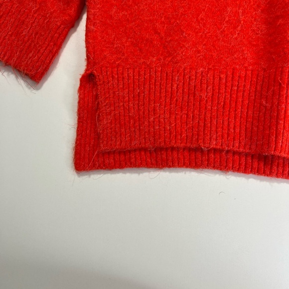 Topshop Red Oversize Cozy Long Sleeve V Neck Stretch
Pullover Sweater - Picture 7 of 13